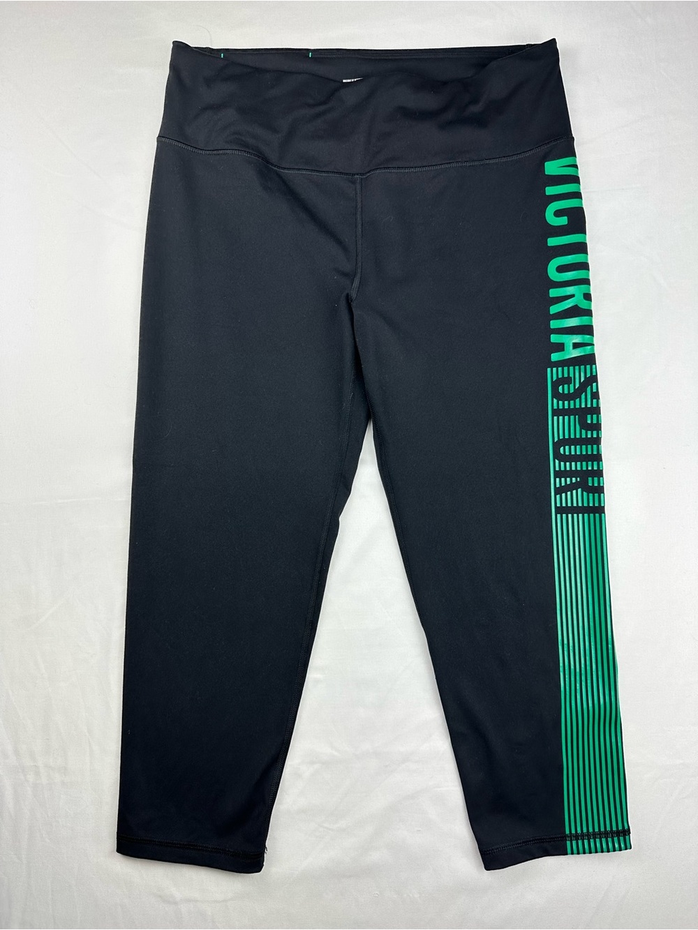 Victorias Secret Sport Black Green Capri Gym Leggings Workout Pants Activewear L